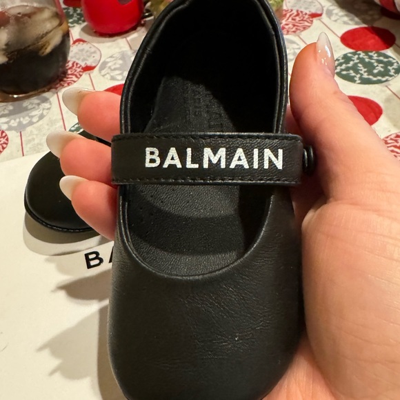Infants BALMAIN shoes in great condition - Picture 2 of 2